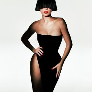 Kylie Jenner transforms into a mysterious beauty wearing a bold jetblack wig, giving off major Sia vibes in her latest Kylie Cosmetics shoot. Kylie Jenner transforms into a mysterious beauty wearing a bold jetblack wig, giving off major Sia vibes in her latest Kylie Cosmetics shoot.