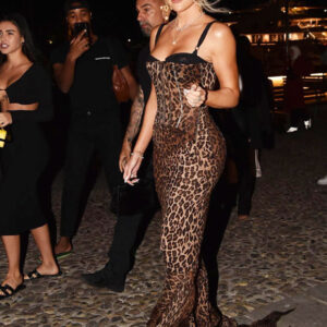 Khloe Kardashian Stuns In Leopard Dress Khloe Kardashian Stuns In Leopard Dress